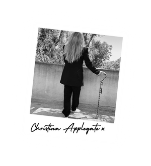 Christina Applegate x Neo Walk #FUMS